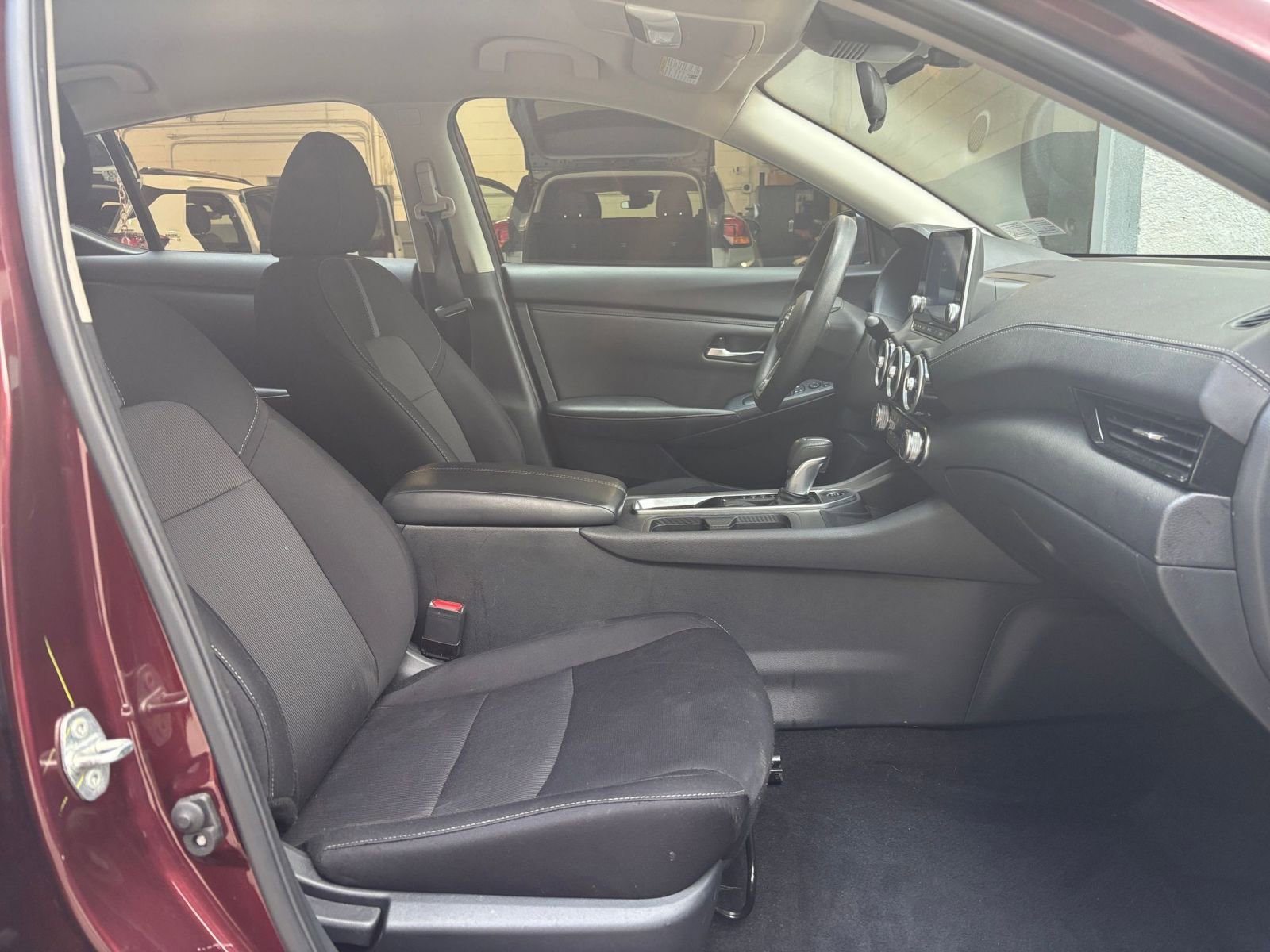 Used 2024 Nissan Sentra SV FWD image 25