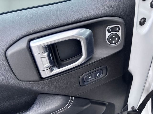 Certified 2020 Jeep Gladiator Overland image 13