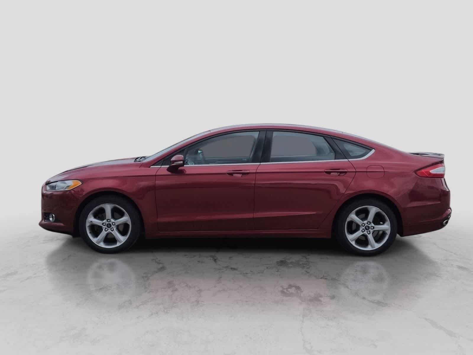 Used 2016 Ford Fusion SE FWD image 5