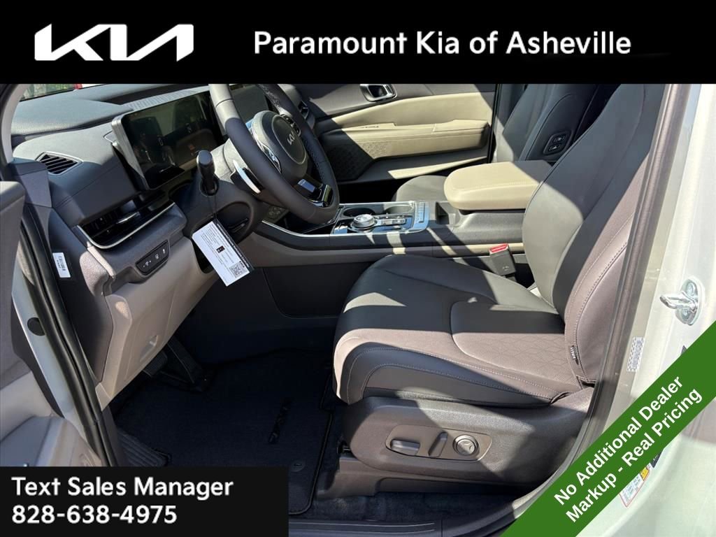 New 2026 Kia Carnival EX image 18