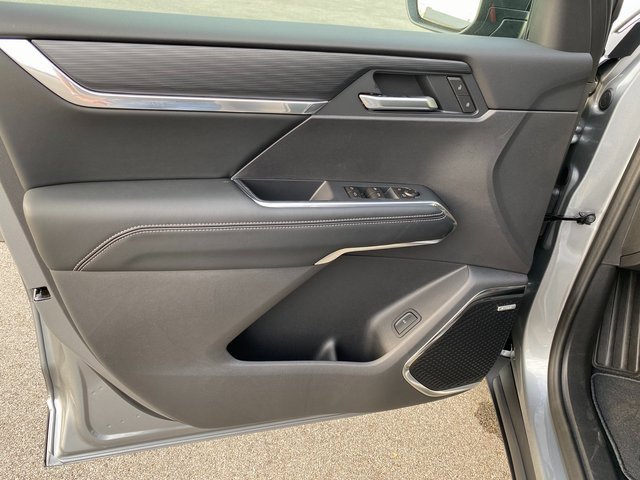 New 2026 Chevrolet Equinox RS w/ Convenience Package III image 19