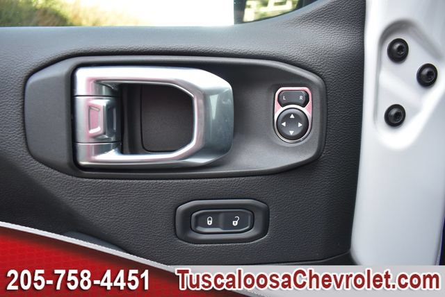Used 2023 Jeep Wrangler Unlimited Sahara w/ Cold Weather Group AWD/4WD image 22