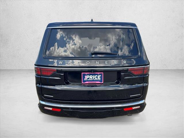 Used 2023 Jeep Wagoneer L Series II AWD/4WD image 7