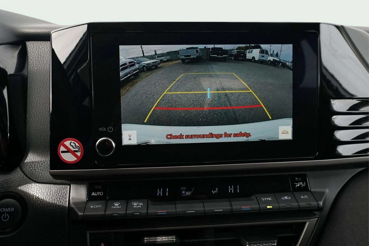 Used 2025 Toyota Camry LE FWD image 27