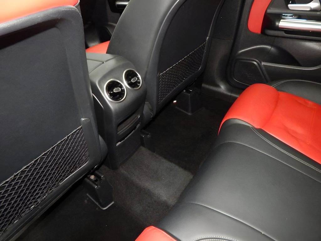 Used 2022 Mercedes-Benz GLA 35 AMG 4MATIC image 21