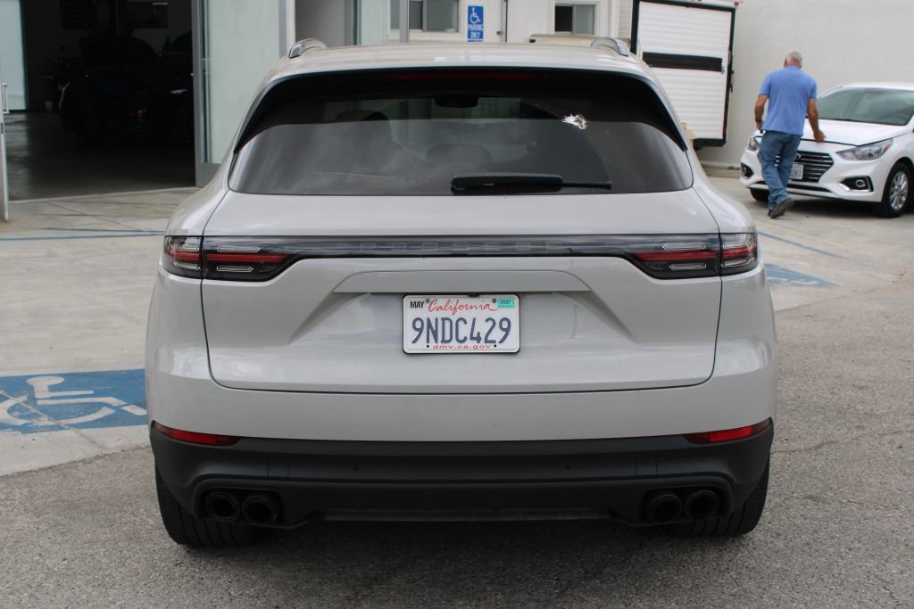 Used 2021 Porsche Cayenne S AWD/4WD image 5