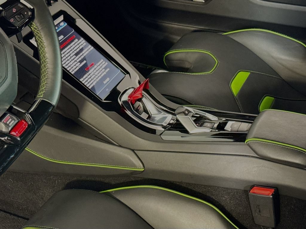 Used 2021 Lamborghini Huracan EVO RWD image 14