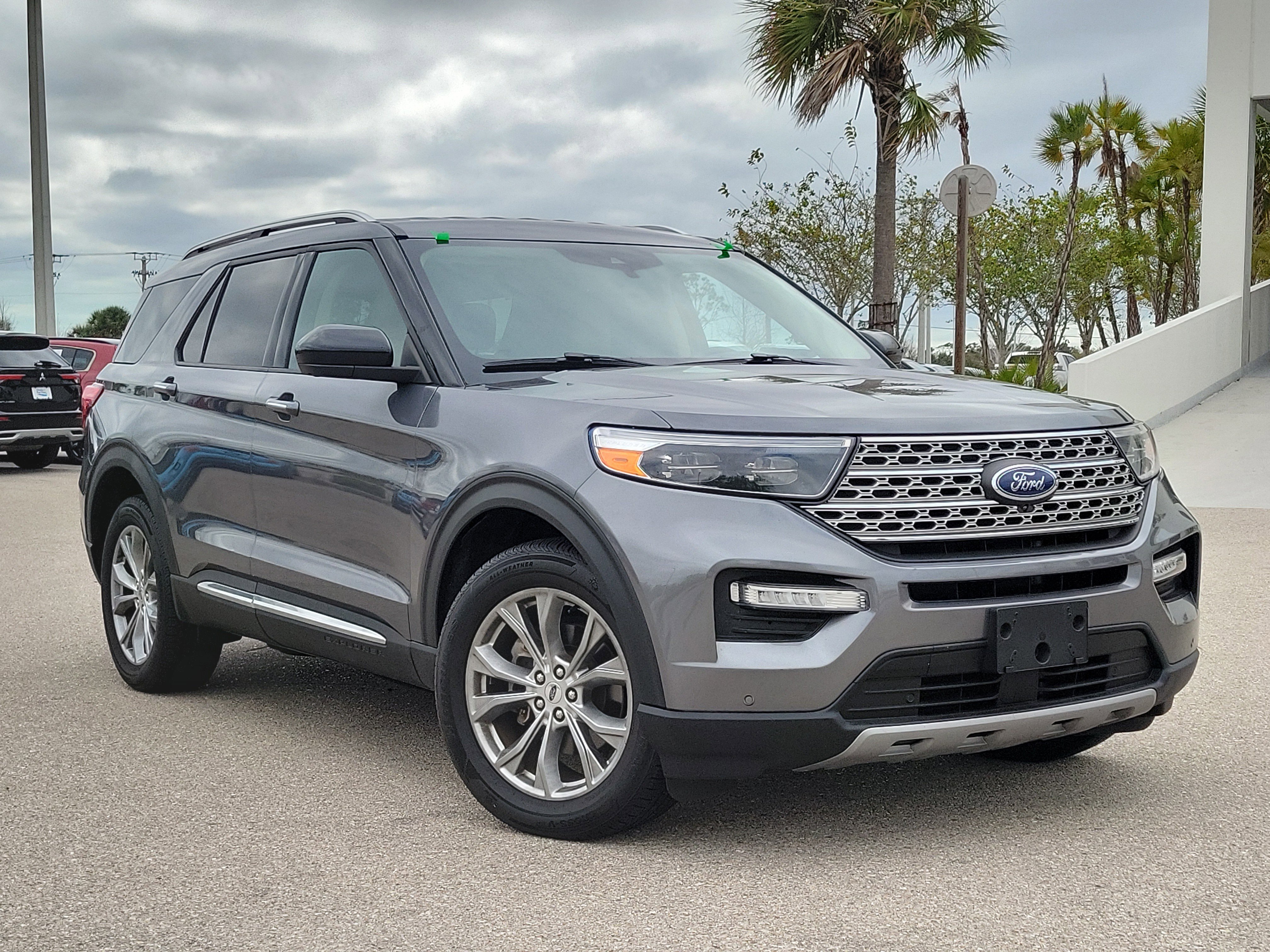 Used 2022 Ford Explorer Limited image 32
