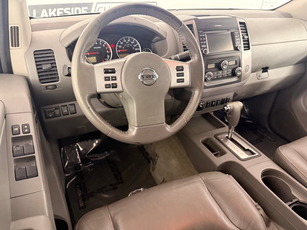 Used 2015 Nissan Frontier SL AWD/4WD image 22