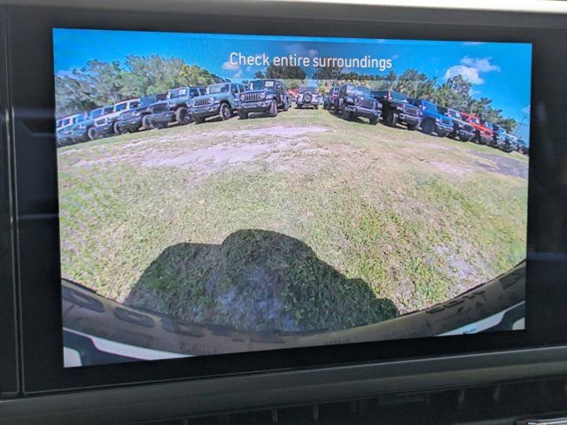 New 2025 Jeep Wrangler Unlimited Rubicon image 18