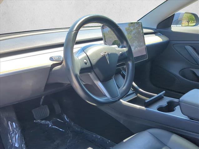 Used 2018 Tesla Model 3 Long Range RWD image 9