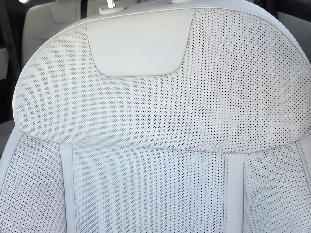 Certified 2025 Hyundai Tucson SEL image 17