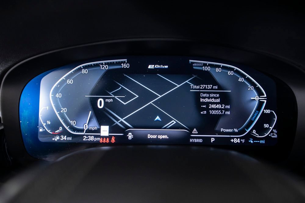 Used 2023 BMW 530e w/ Convenience Package RWD image 25