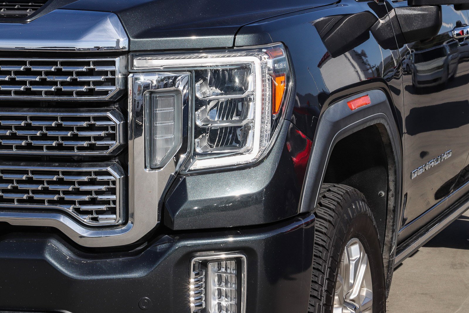 Used 2021 GMC Sierra 2500 Denali w/ Denali Ultimate Package image 10