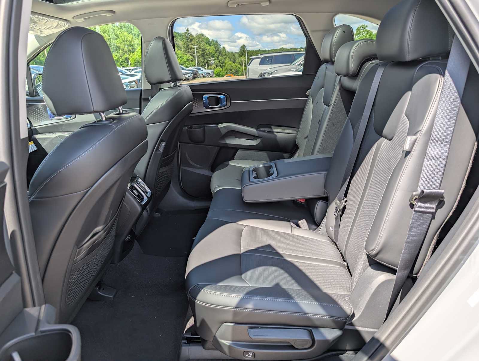 New 2026 Kia Sorento S AWD/4WD image 19