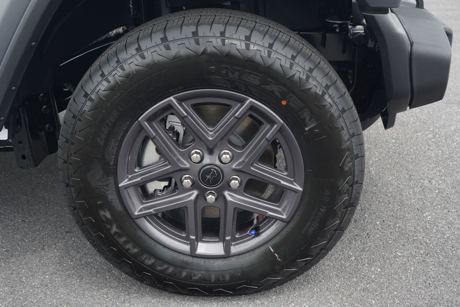 New 2025 Jeep Wrangler Sport S image 32