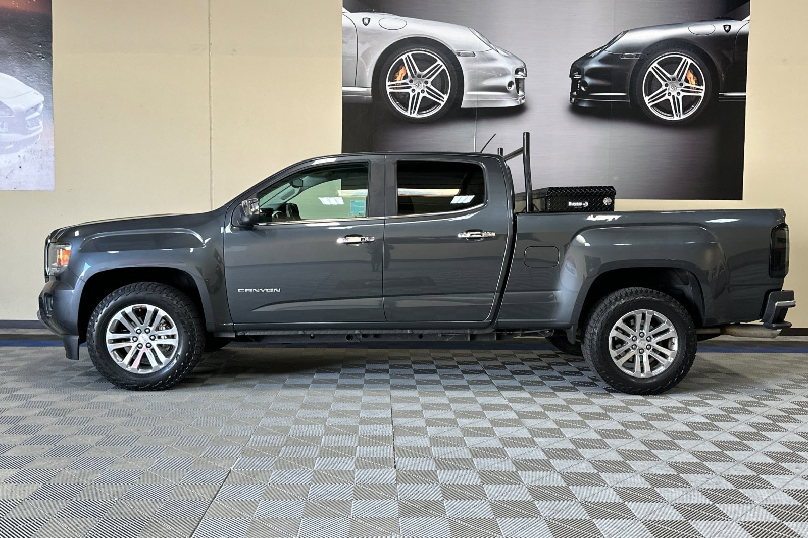Used 2016 GMC Canyon SLT w/ Driver Alert Package image 7
