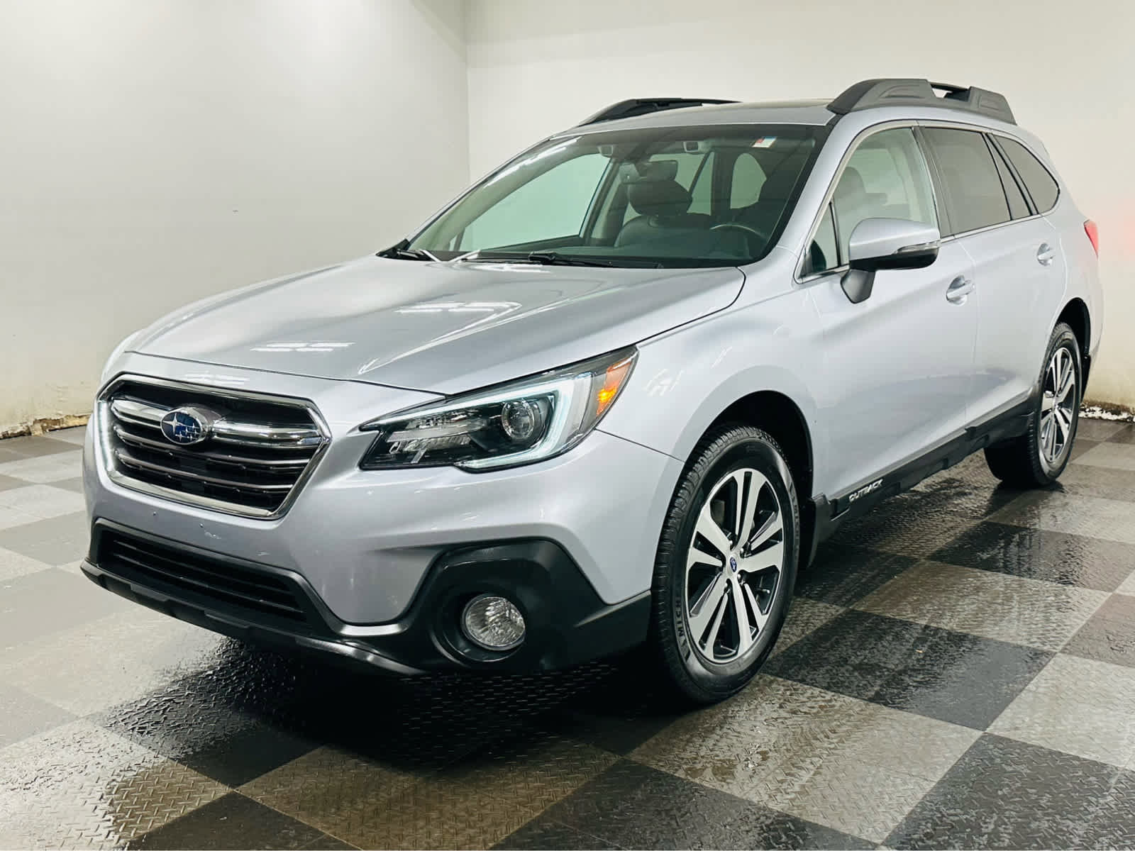 Used 2019 Subaru Outback 2.5i Limited w/ Popular Package #2