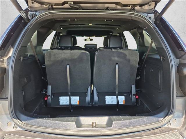 Used 2019 Ford Explorer XLT w/ Equipment Group 202A FWD image 4