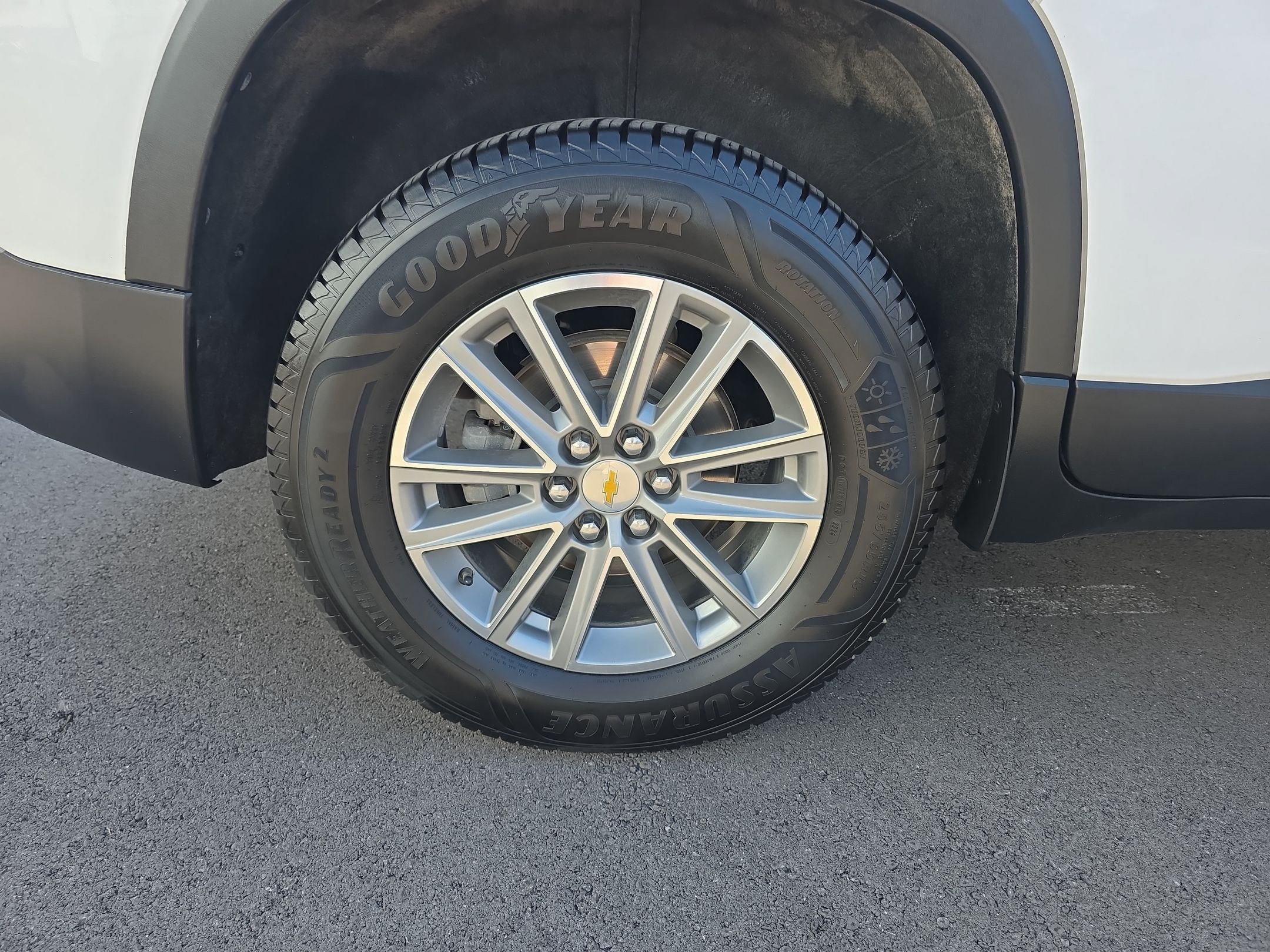 Used 2022 Chevrolet Traverse LT AWD/4WD image 13