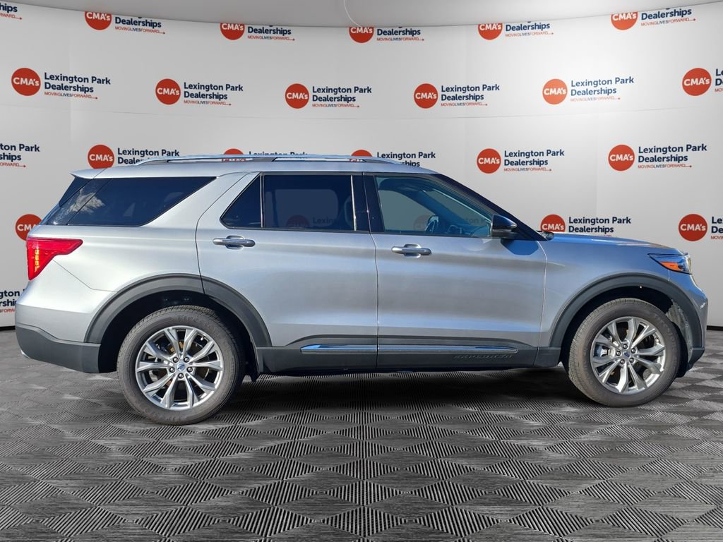 Used 2023 Ford Explorer Limited w/ Equipment Group 301A image 8