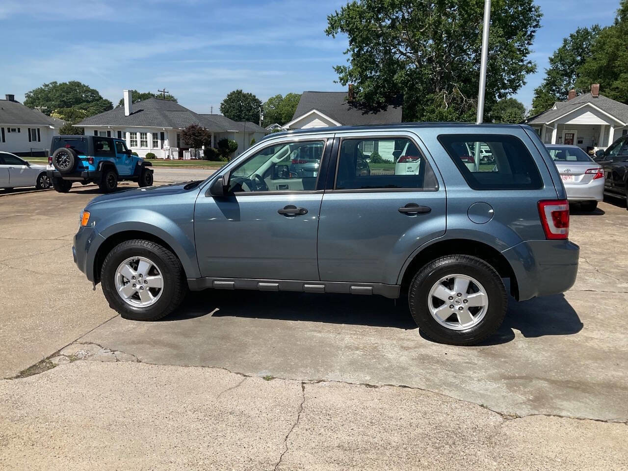 Used 2012 Ford Escape XLS FWD image 6