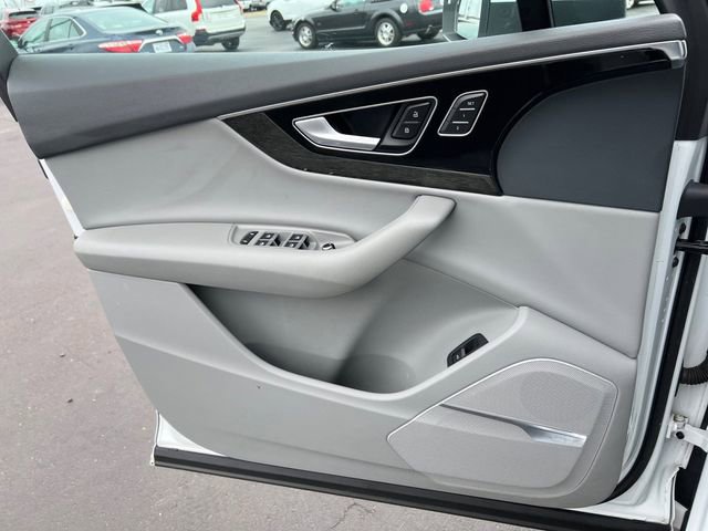 Used 2019 Audi Q7 3.0T Premium Plus w/ Premium Plus Package image 18