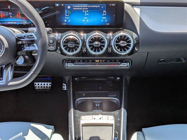 New 2026 Mercedes-Benz GLA 35 AMG 4MATIC image 11
