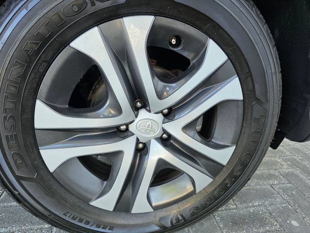 Used 2017 Toyota RAV4 LE w/ Carpet Mat Package AWD/4WD image 7