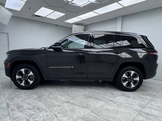 Used 2024 Jeep Grand Cherokee Limited 4xe image 9