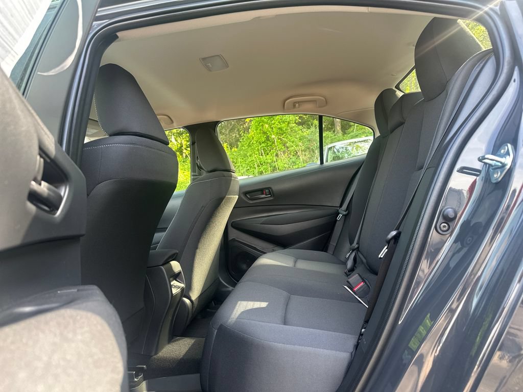 Used 2026 Toyota Corolla LE FWD image 17