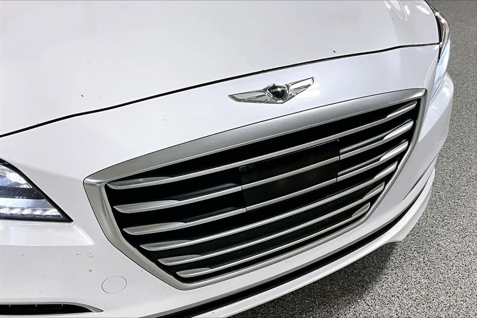 Used 2017 Genesis G80 3.8 image 32
