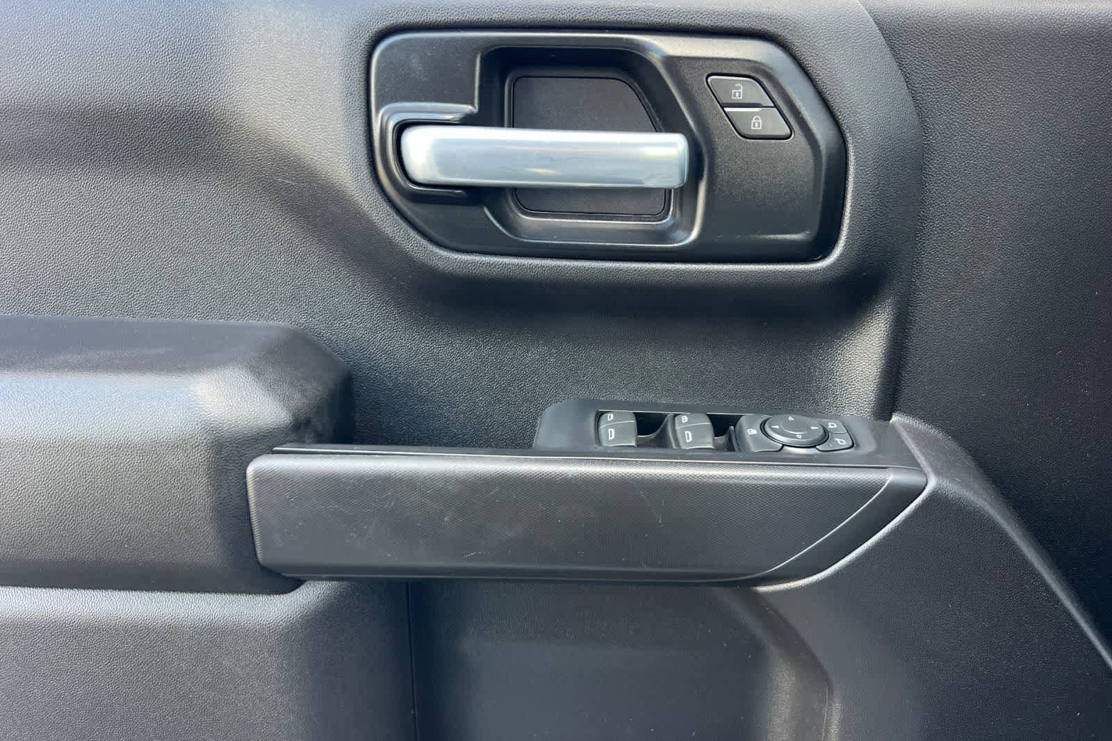 Used 2021 Chevrolet Silverado 1500 Custom w/ LPO, Dark Essentials Package AWD/4WD image 13