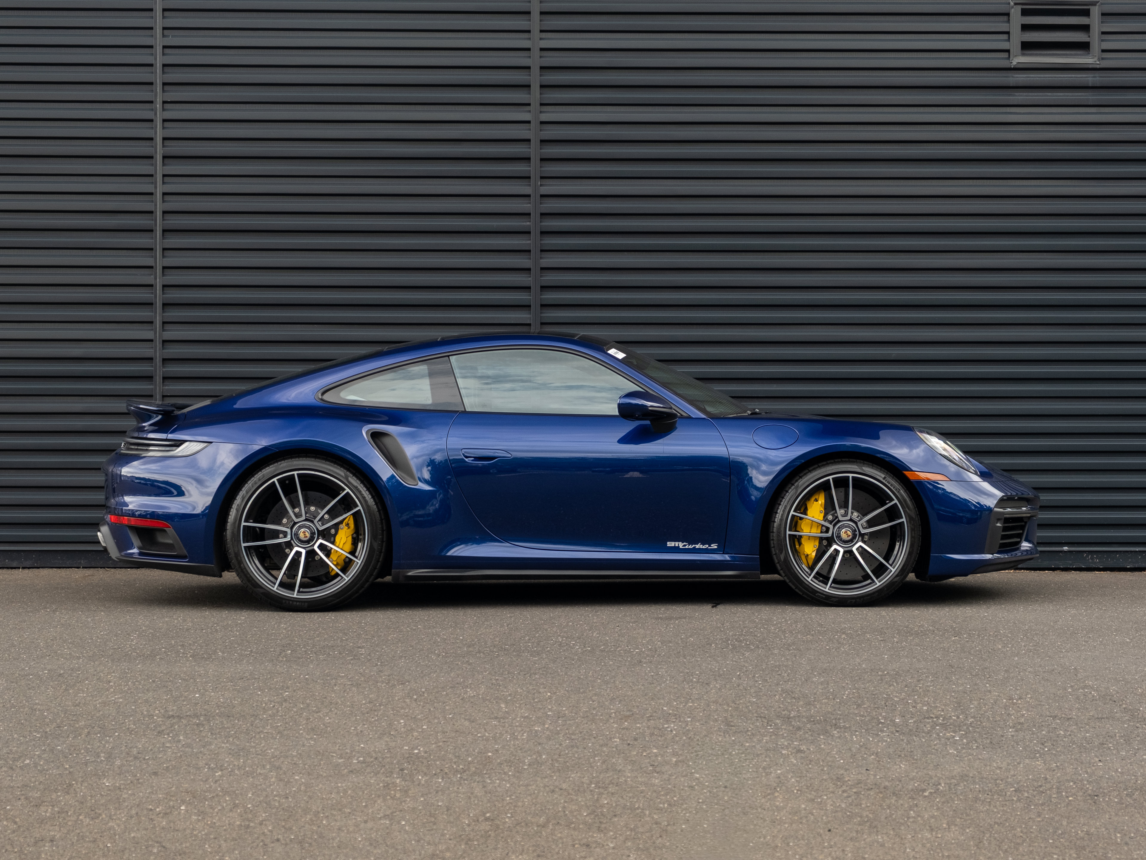 Certified 2021 Porsche 911 Turbo S AWD/4WD image 9
