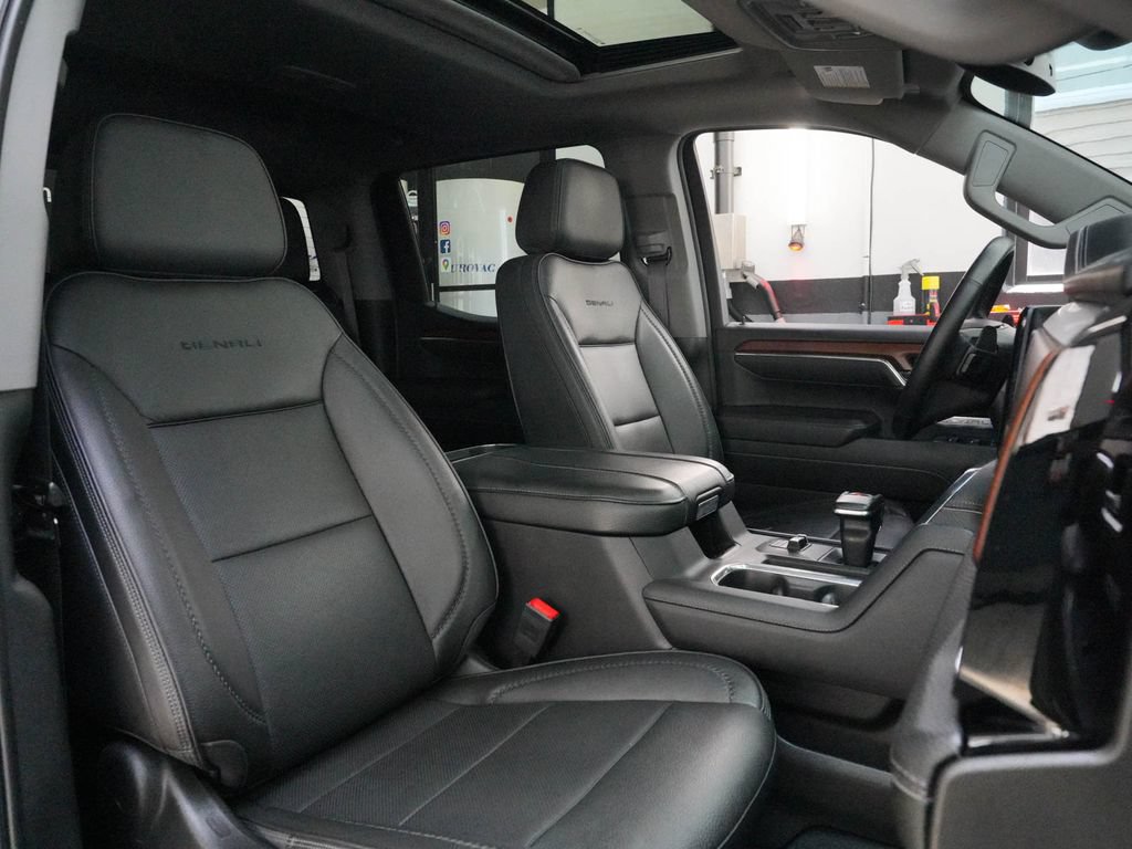 Used 2023 GMC Sierra 1500 Denali AWD/4WD image 38