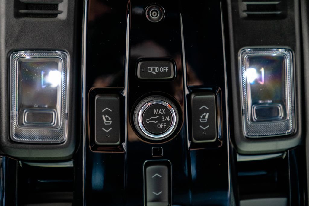 New 2026 Chevrolet Tahoe Premier AWD/4WD image 32
