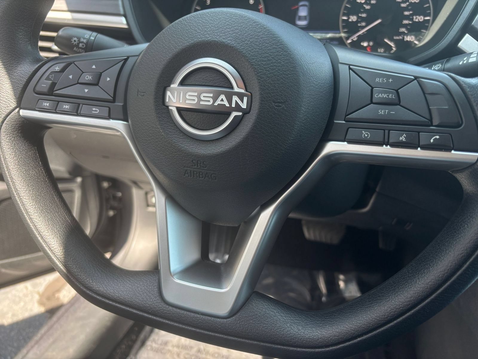 Used 2026 Nissan Altima 2.5 SV FWD image 27