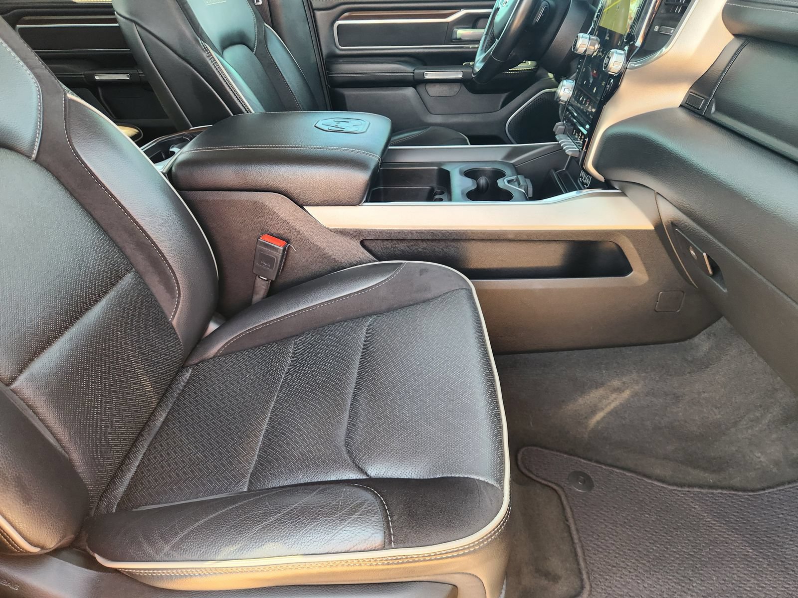 Used 2021 RAM 1500 Laramie w/ Laramie Southwest Edition RWD image 14