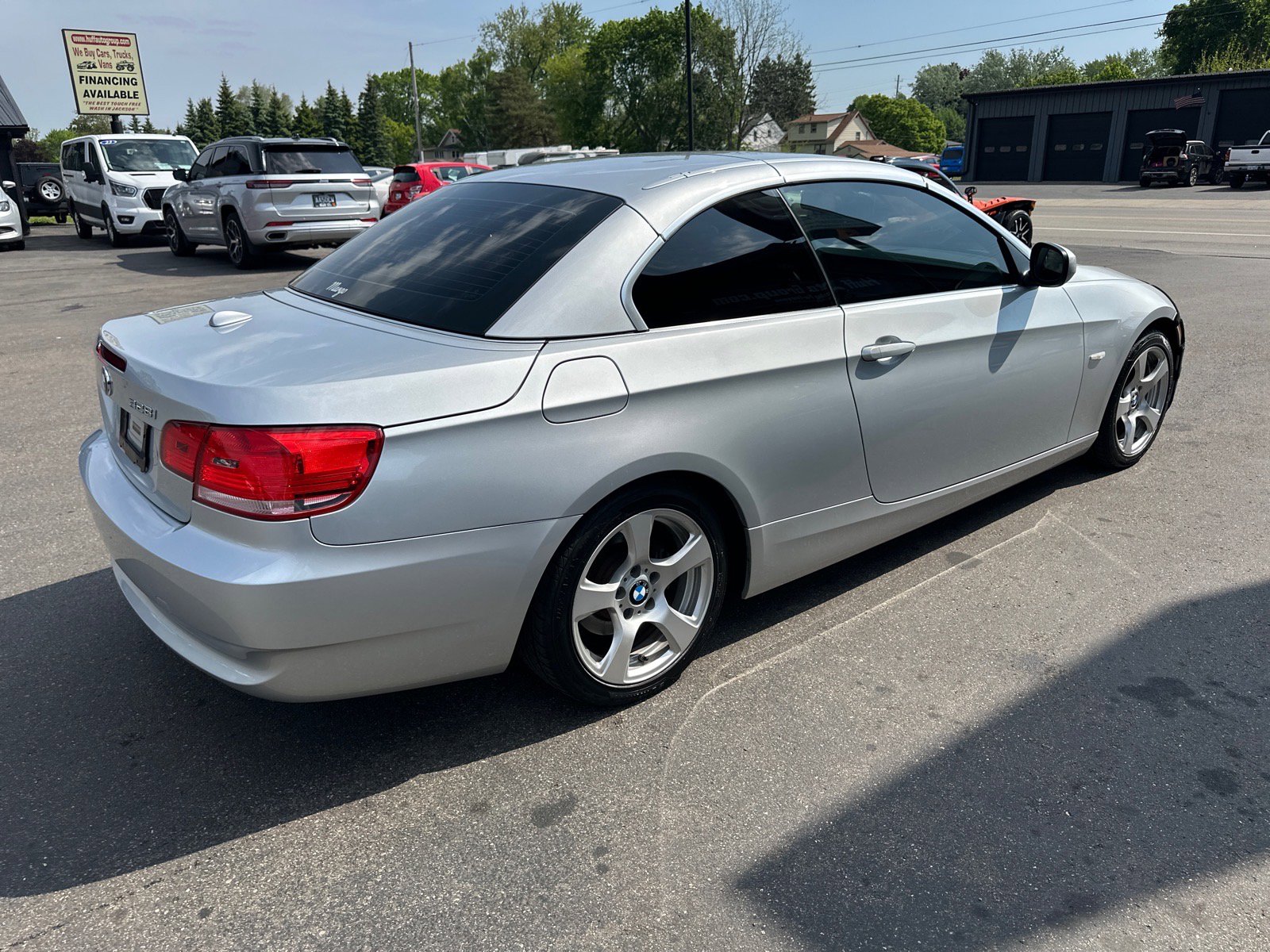 Used 2010 BMW 328i Convertible RWD image 4