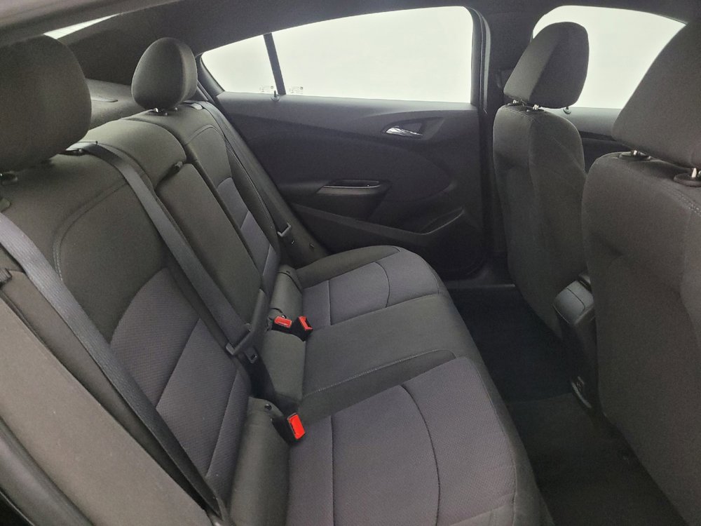 Used 2019 Chevrolet Cruze LT w/ Convenience Package FWD image 19