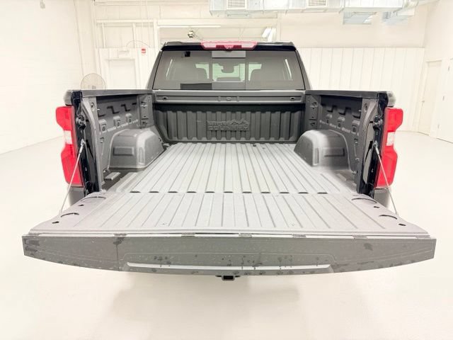 Certified 2023 Chevrolet Silverado 1500 High Country w/ High Country Premium Package AWD/4WD image 25
