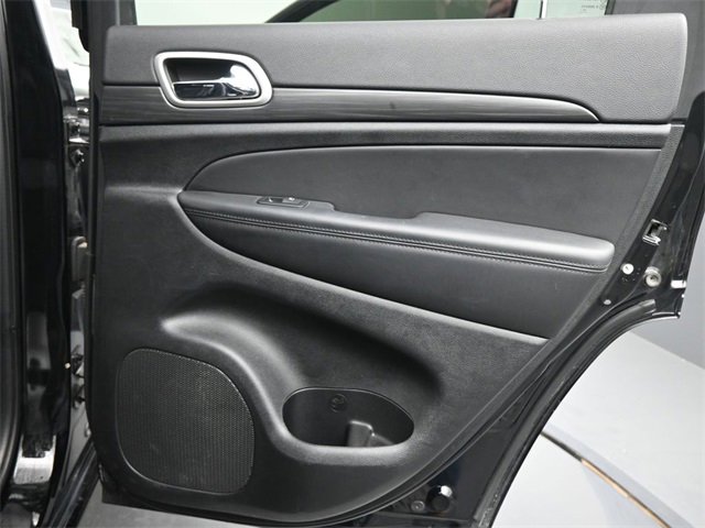 Used 2022 Jeep Grand Cherokee Laredo X image 16