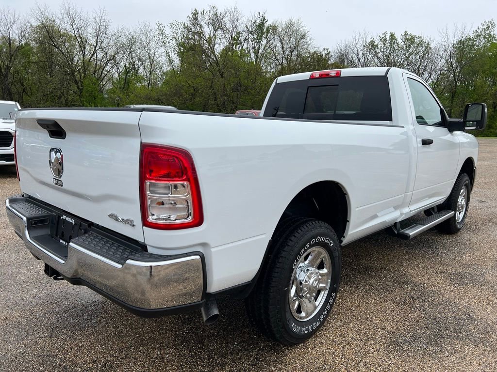 Used 2024 RAM 2500 Tradesman w/ Chrome Appearance Group AWD/4WD image 3