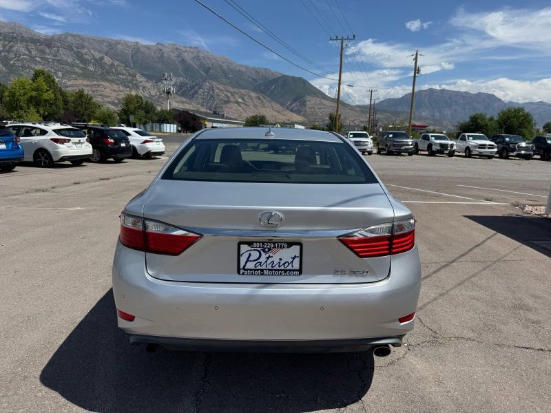 Used 2014 Lexus ES 350 w/ Premium Package FWD image 4