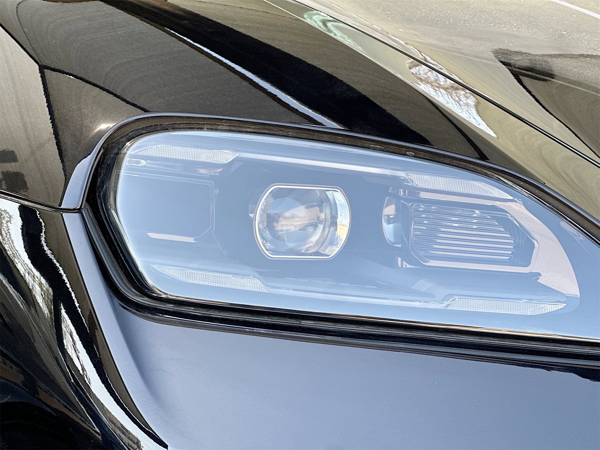 Certified 2025 Porsche Taycan 4S image 32