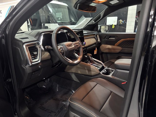 Used 2026 GMC Canyon Denali w/ LPO, Denali Black Edition AWD/4WD image 13