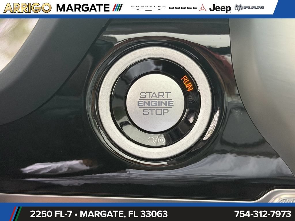 Used 2025 RAM 1500 Tungsten AWD/4WD image 33