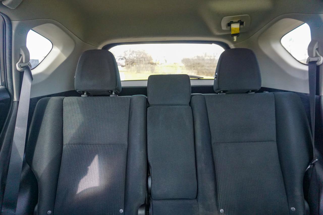 Used 2015 Toyota RAV4 LE image 18