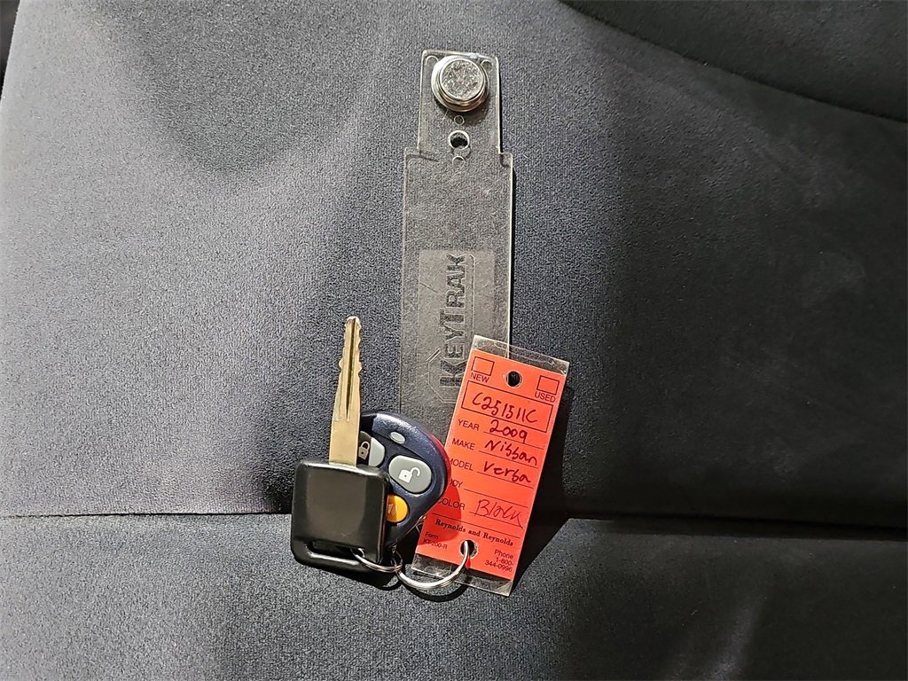 Used 2009 Nissan Versa 1.8 S w/ ABS Pkg image 35