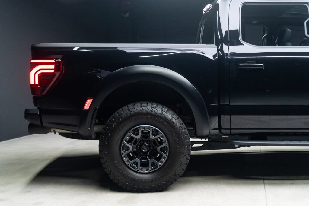 Used 2025 Ford F150 Raptor AWD/4WD image 14